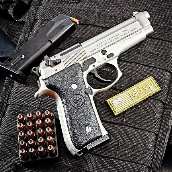 Beretta 92FS INOX 9mm 4.9" DASA - 1