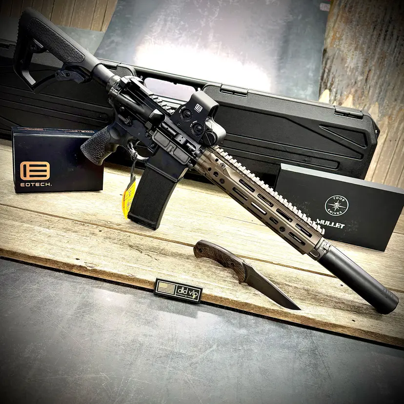 Daniel Defense DD MK18 RIII 5.56 SBR + Surefire Socom556 Suppressor Bundle - 1