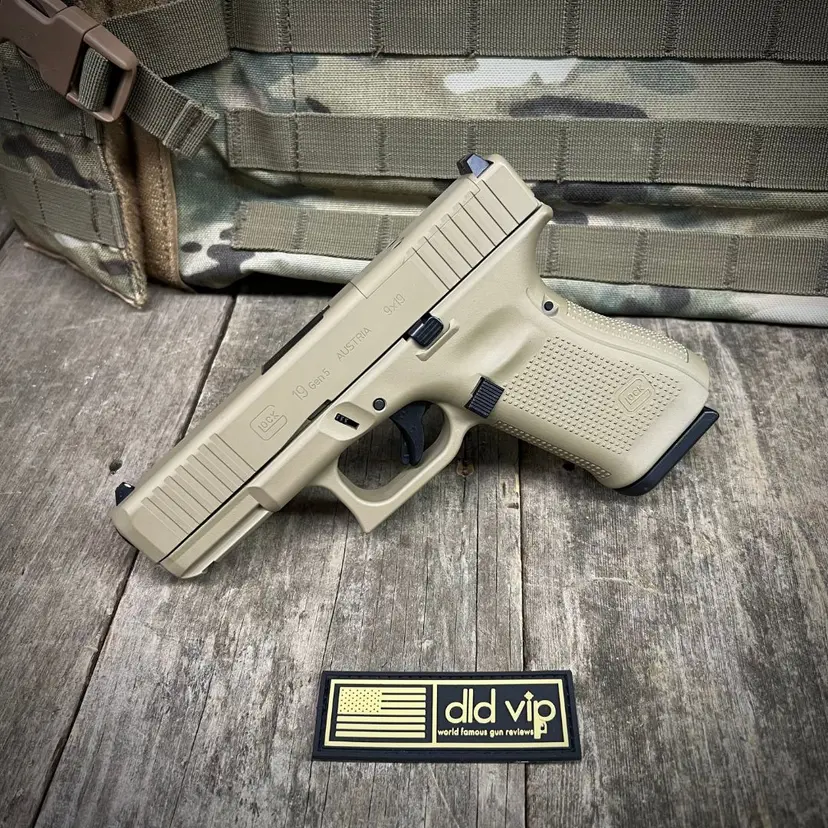 Glock 19 Gen5 MOS 9mm FDE Cerakote - 1