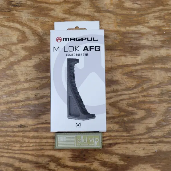 Magpul AFG MLOK Compatible - 1