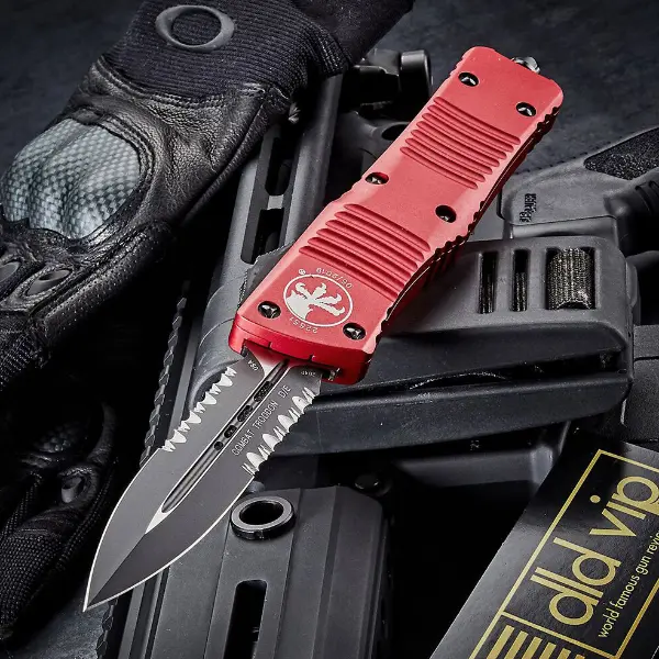 Microtech Combat Troodon D/E Red Partial Serrated 142-2 RD - 1
