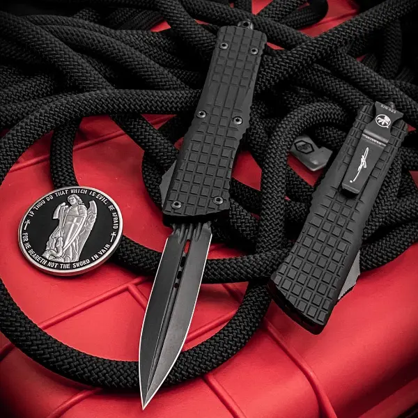 Microtech Combat Troodon Delta D/E Frag Signature Series 142-1CT-DS - 1