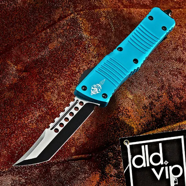 Microtech Combat Troodon Hellhound Turquoise DLC Standard 219-1 DLCTQ - 1