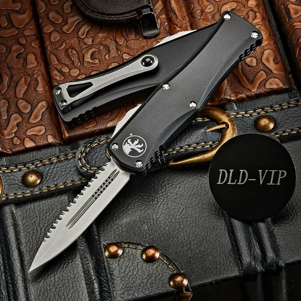 Microtech Hera D/E Stonewash Full Serrated 702-12