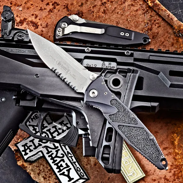 Microtech Socom Elite S/E Apocalyptic Partial Serrated 160-11 AP