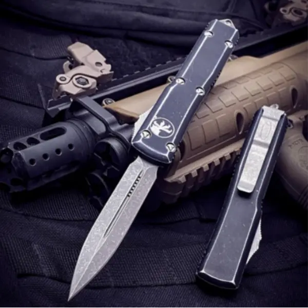 Microtech Ultratech D/E Distressed Black Apocalyptic Standard 122-10 DBK - 1