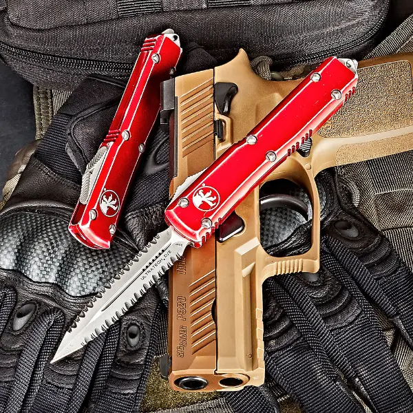 Microtech Ultratech D/E Distressed Red Apocalyptic Double Full Serrated 122-D12 DRD - 1