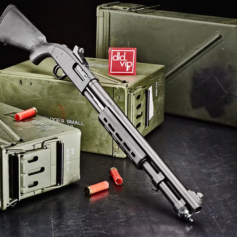 Mossberg 590 12Ga w/ MLOK Pump - 1