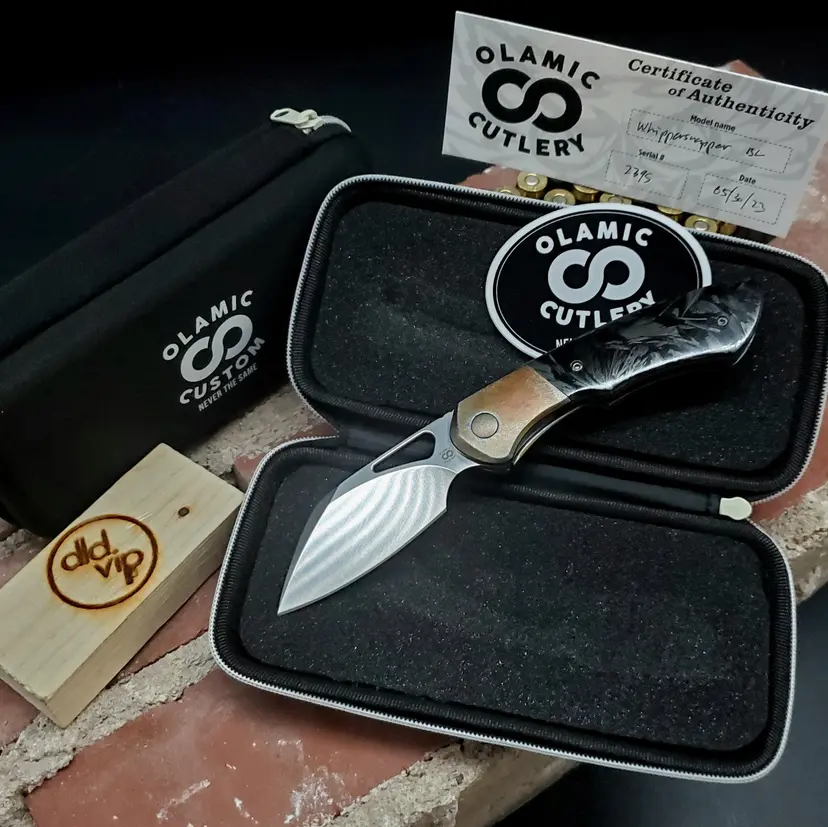 Olamic Customs Whippersnapper Satin S90v Sheepsfoot Neon Tropic Finish Silver Carbon Fiber Scales - 1