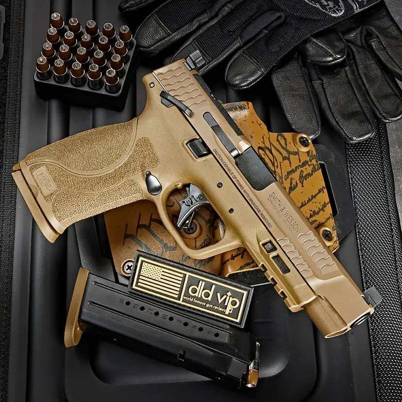 Smith & Wesson M&P9 2.0 9mm C.O.R.E. FDE w/ Safety - 1