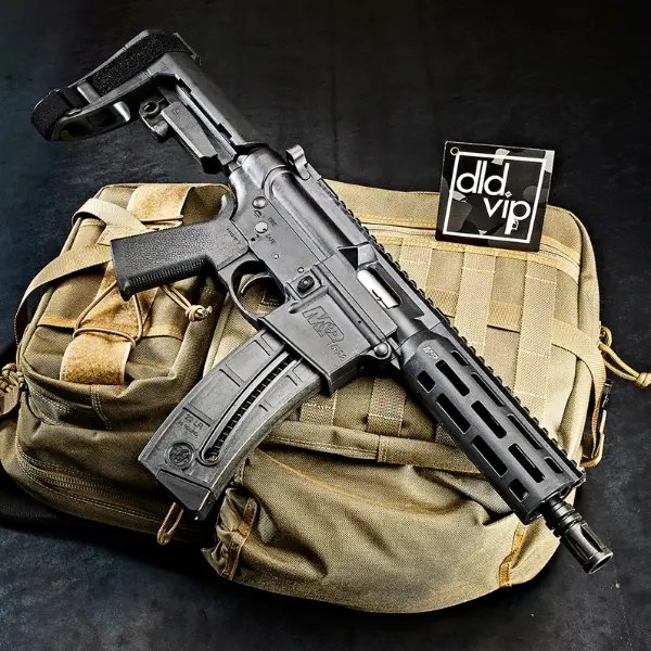 Smith & Wesson 15-22 .22LR 8" w/ SBA3 - 1