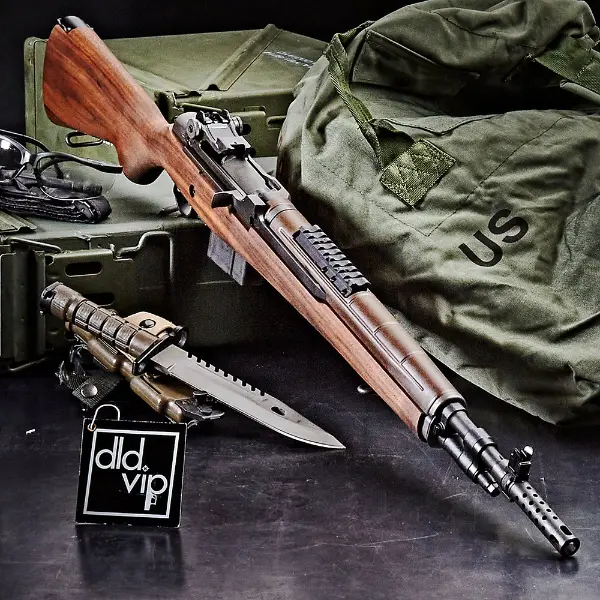 Springfield Armory M1A Scout Squad .308Win 18" Walnut - 1