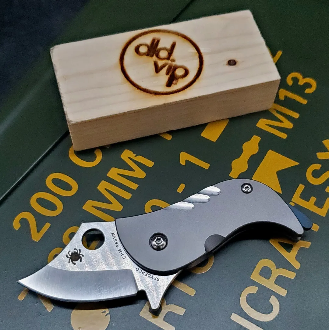 Spyderco Pochi Frame Lock Knife Titanium S45V
