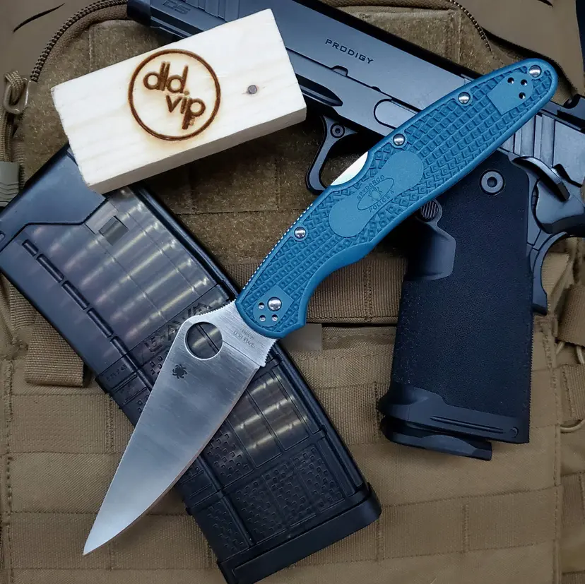 Spyderco Police 4 Lightweight Blue FRN K390 - 1