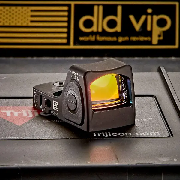 Trijicon RMRcc Red 3.25MOA Dot - 1