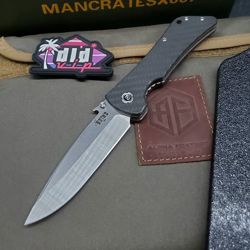 Zac Brown's Southern Grind Bad Monkey Drop Point Black Carbon Fiber - 1